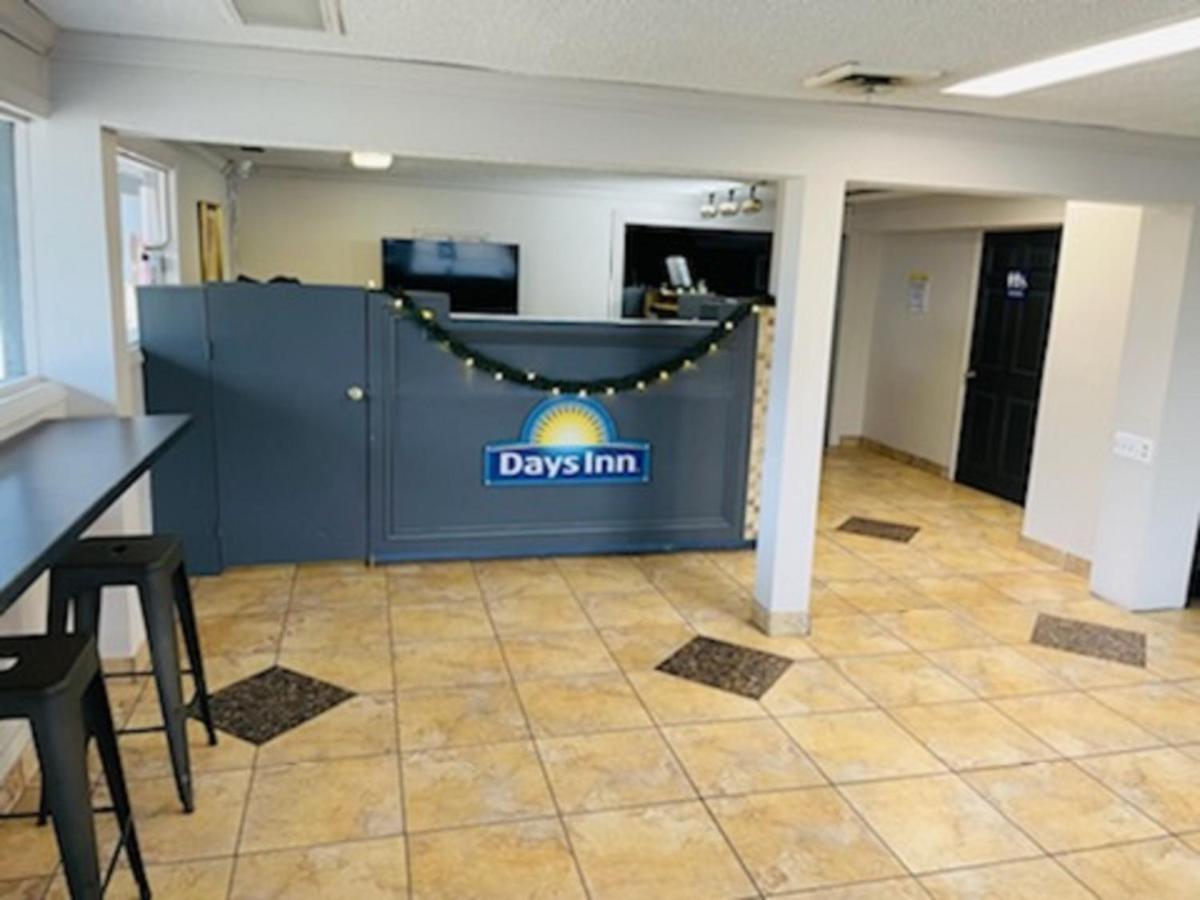 Days Inn And Suites By Wyndham Port Huron Eksteriør billede