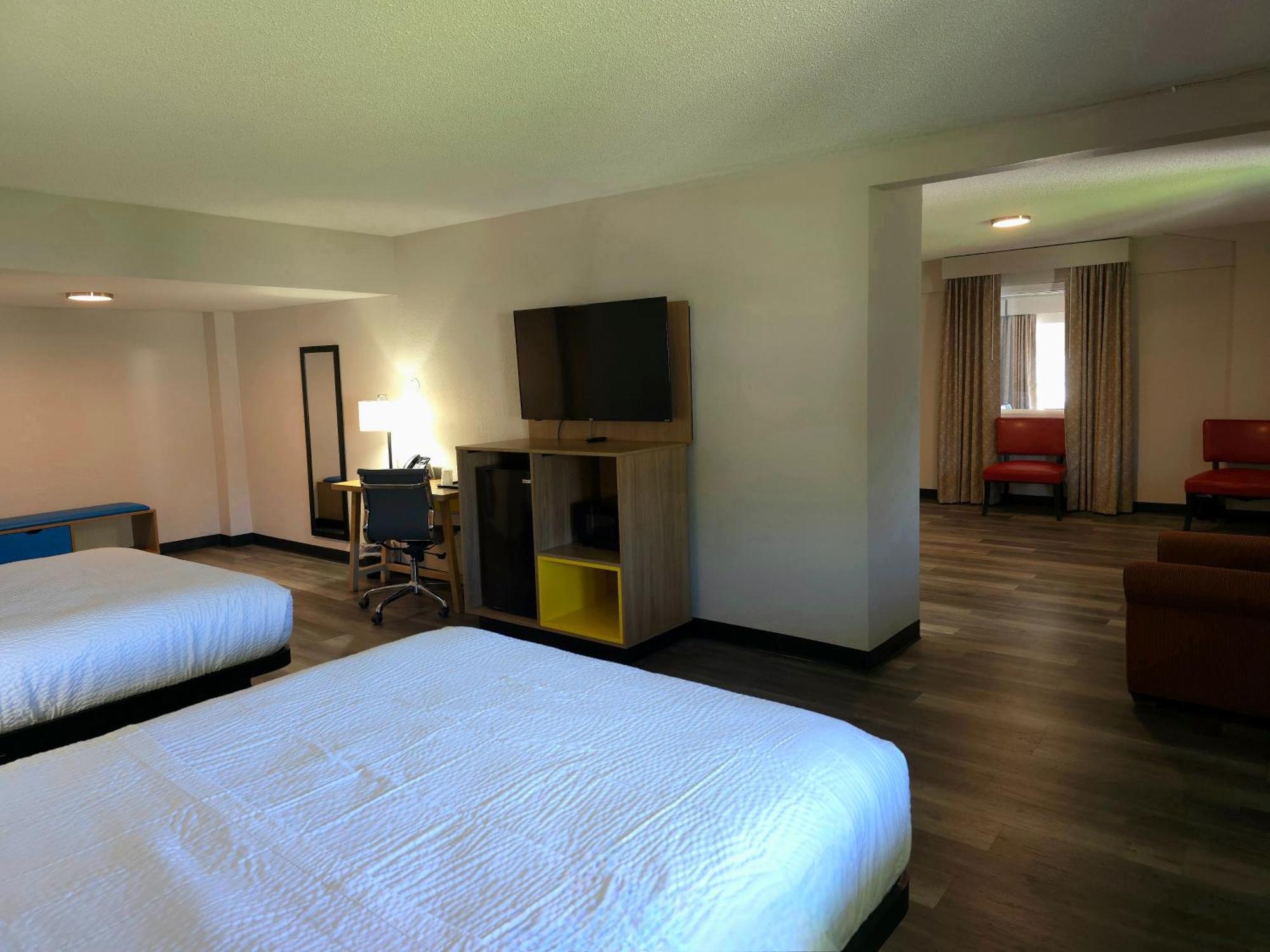 Days Inn And Suites By Wyndham Port Huron Eksteriør billede